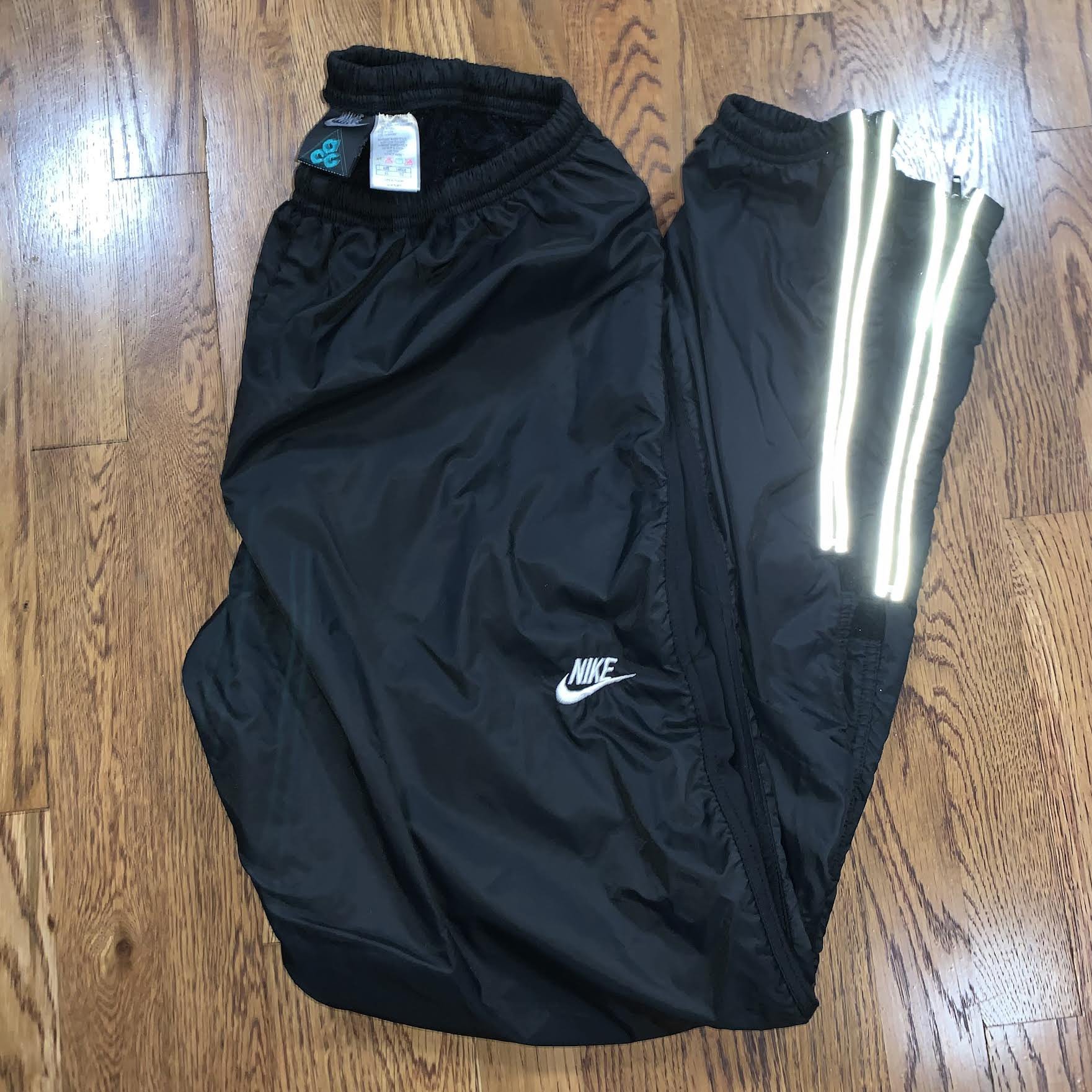 Vintage Nike ACG Windbreaker Black / 3M Pants (Size XL) — Roots