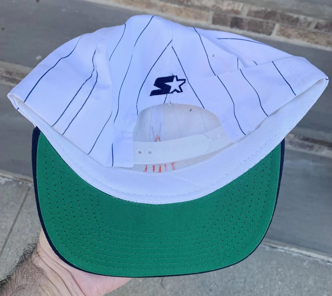 inside of stros hat .jpg