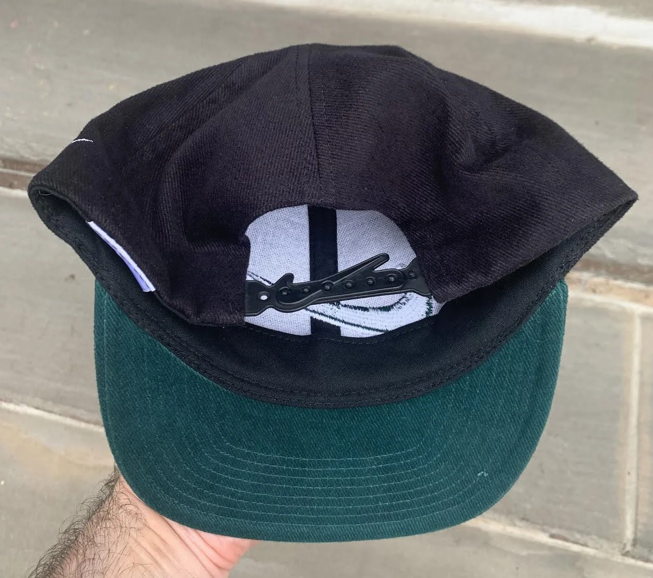 inside of nike hat .jpg