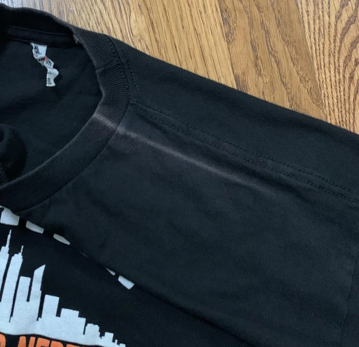 marks on sleeve 2 .jpg