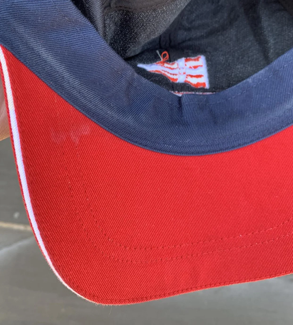 mark on brim .jpg