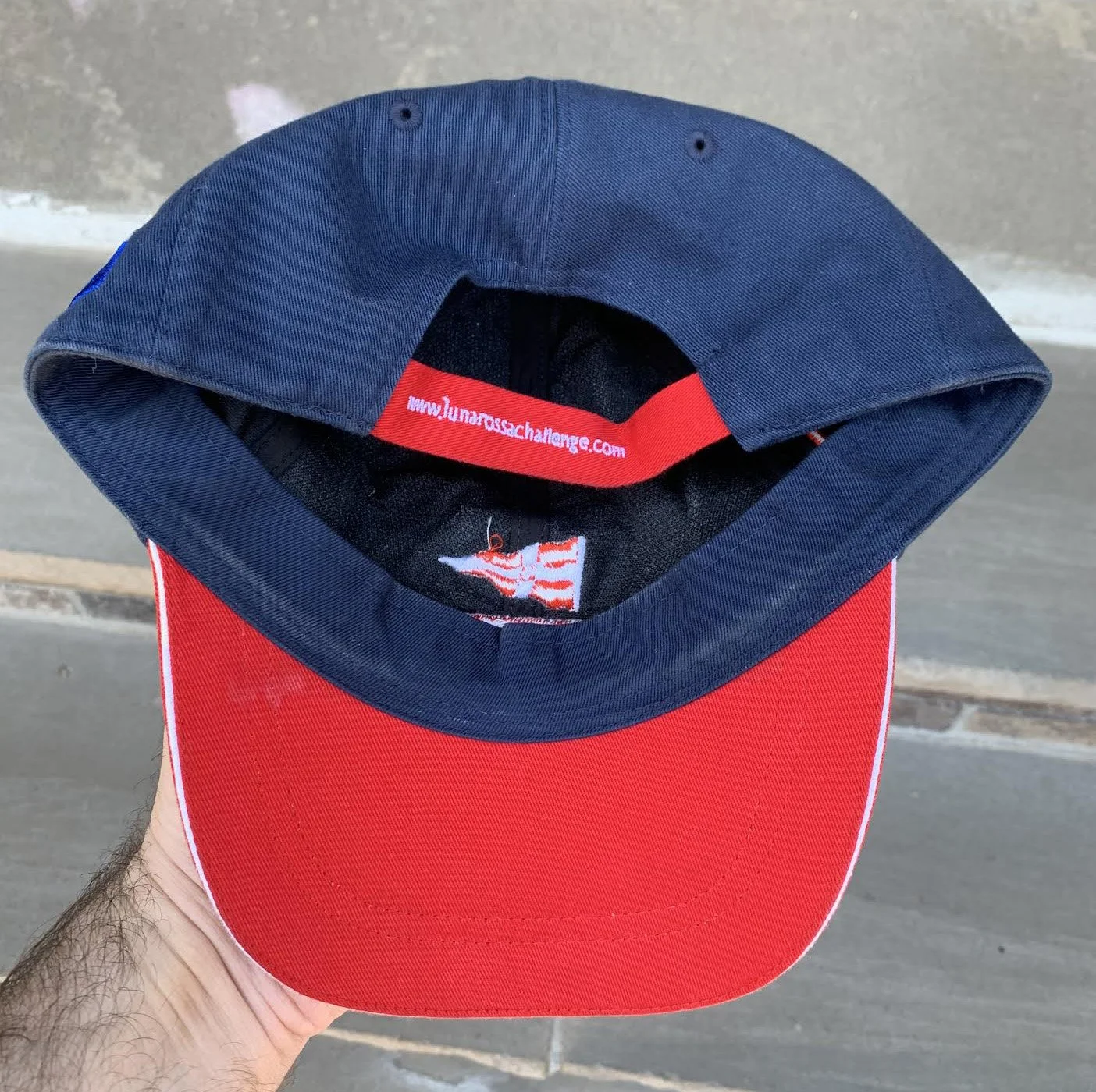 inside of prada hat .jpg