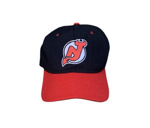 Vintage New Jersey Devils Fitted Hat New Era Made USA Size 7 