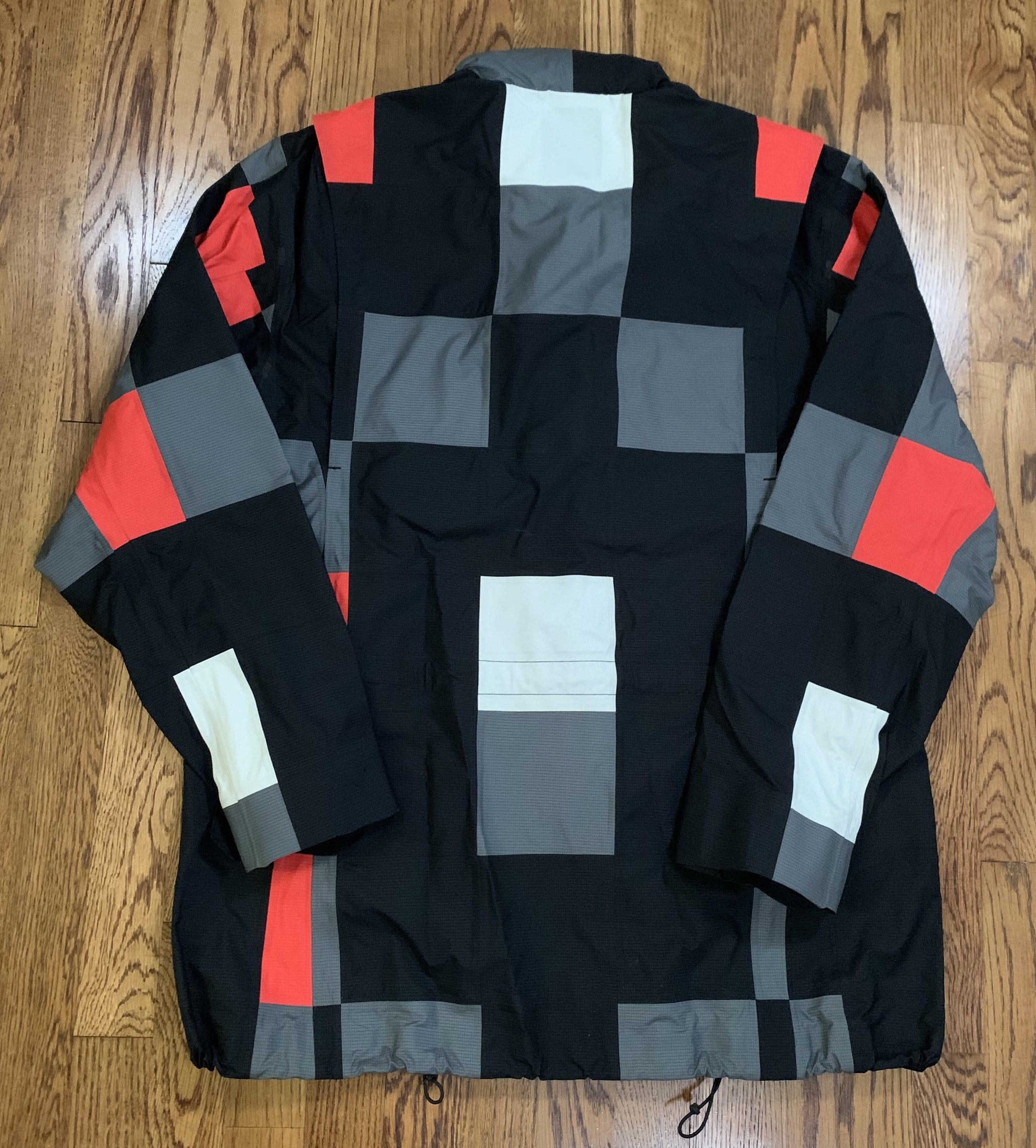 back of Nike M65 .jpg