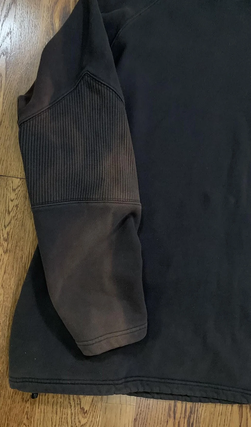 sleeve .jpg