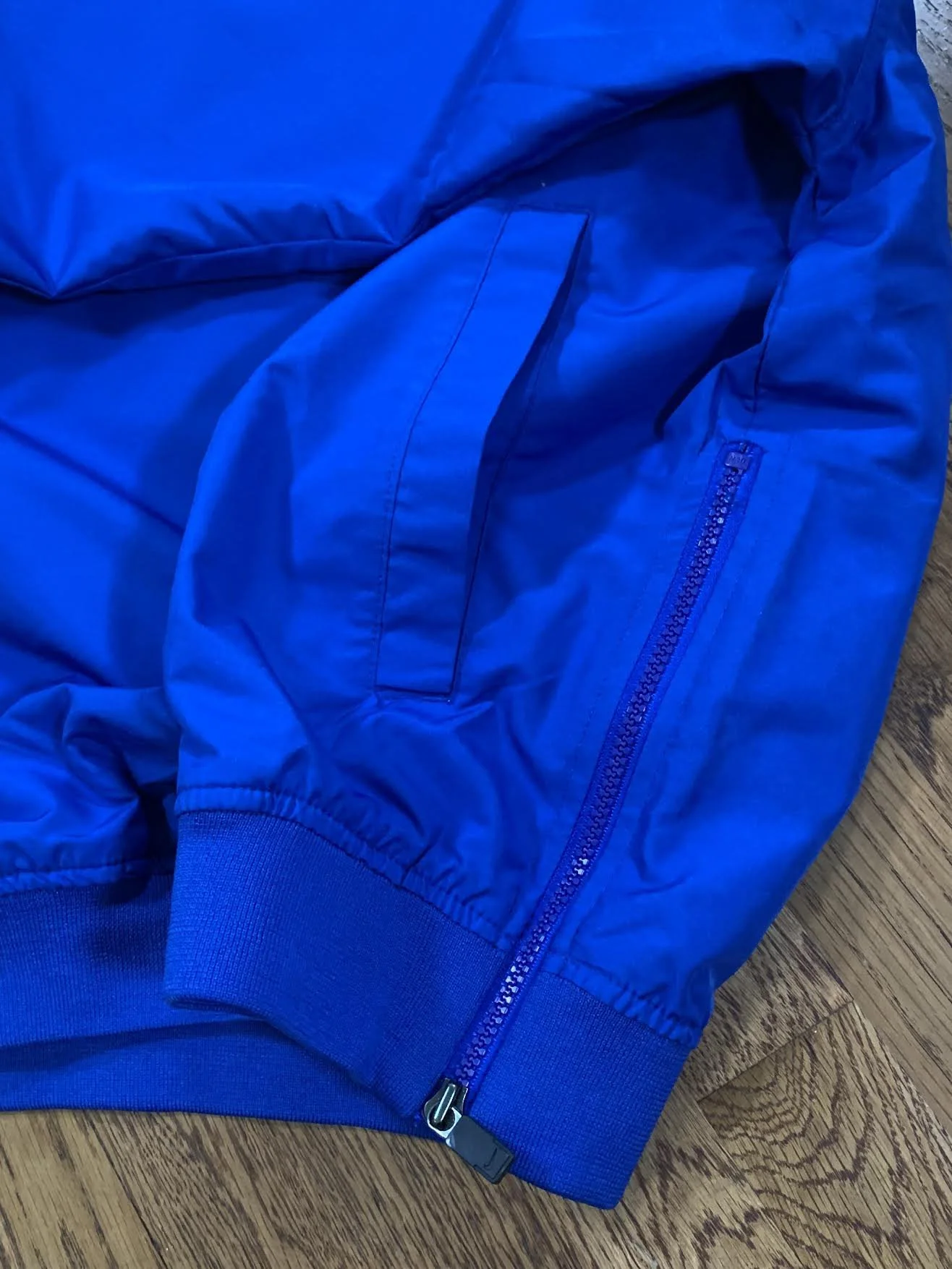 zipper on side .jpg
