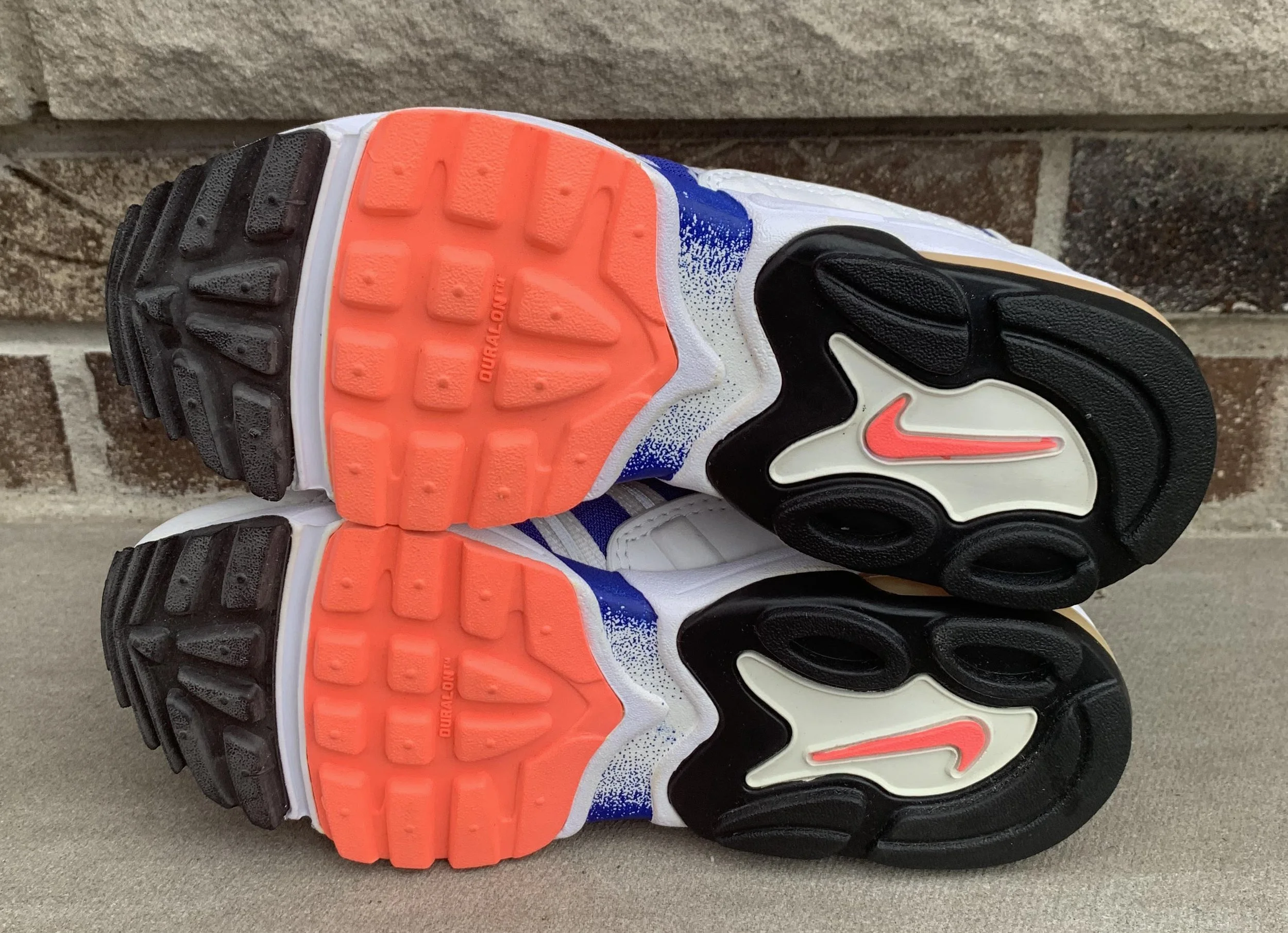 bottom of Nike air light .jpg
