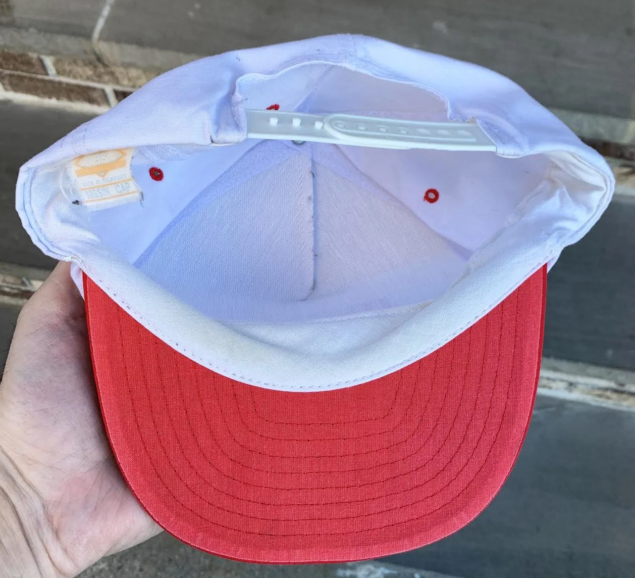 inside of Maxell hat.jpg