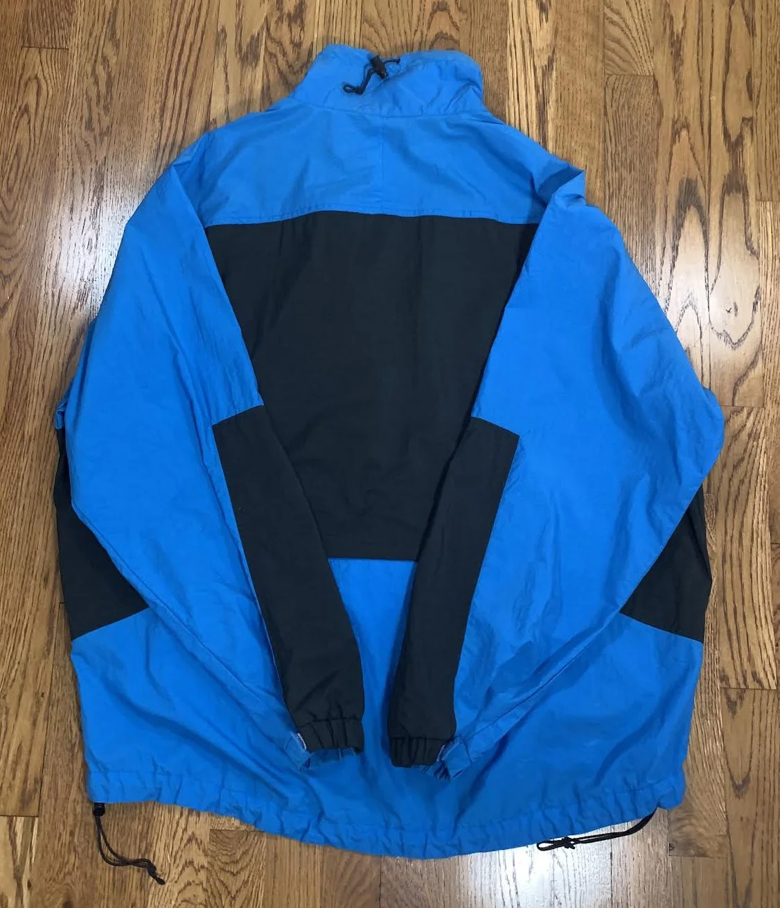 back of tnf jacket .jpg