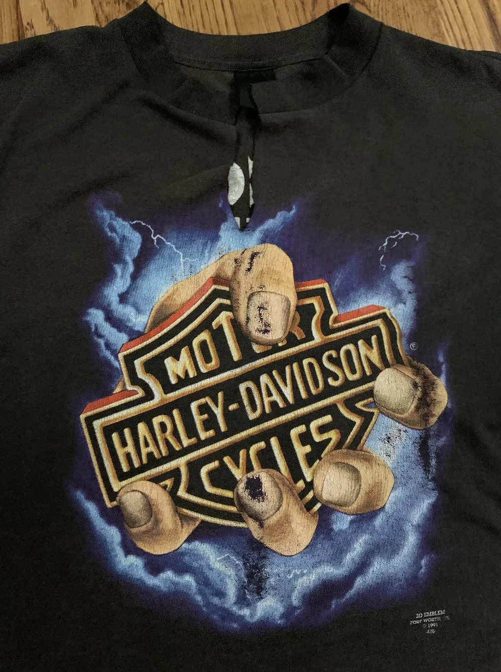 Harley Davidson 3D Emblem Harley Davidson - 1990 A Way of Life t-shirt
