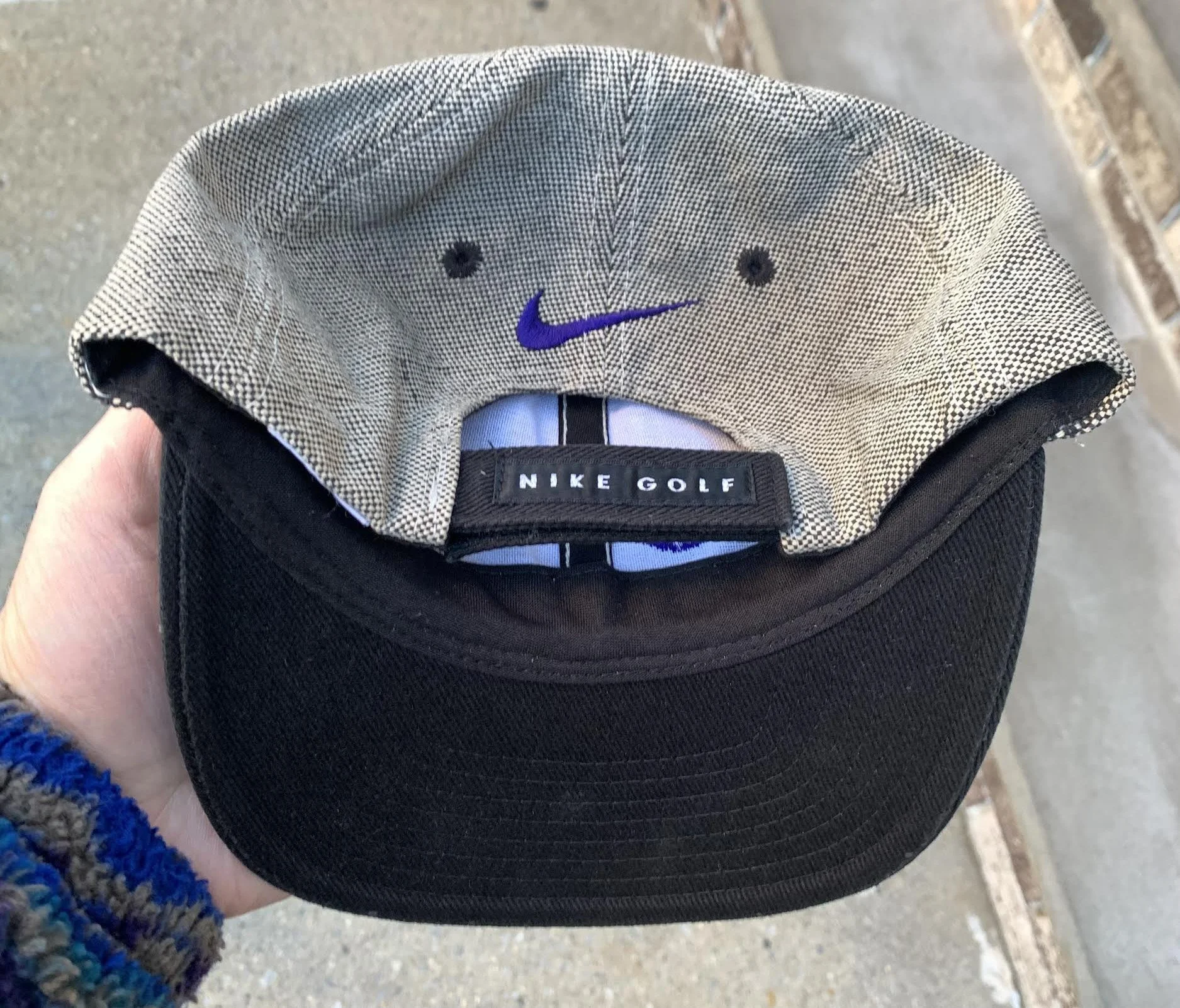 inside of Golf hat .jpg