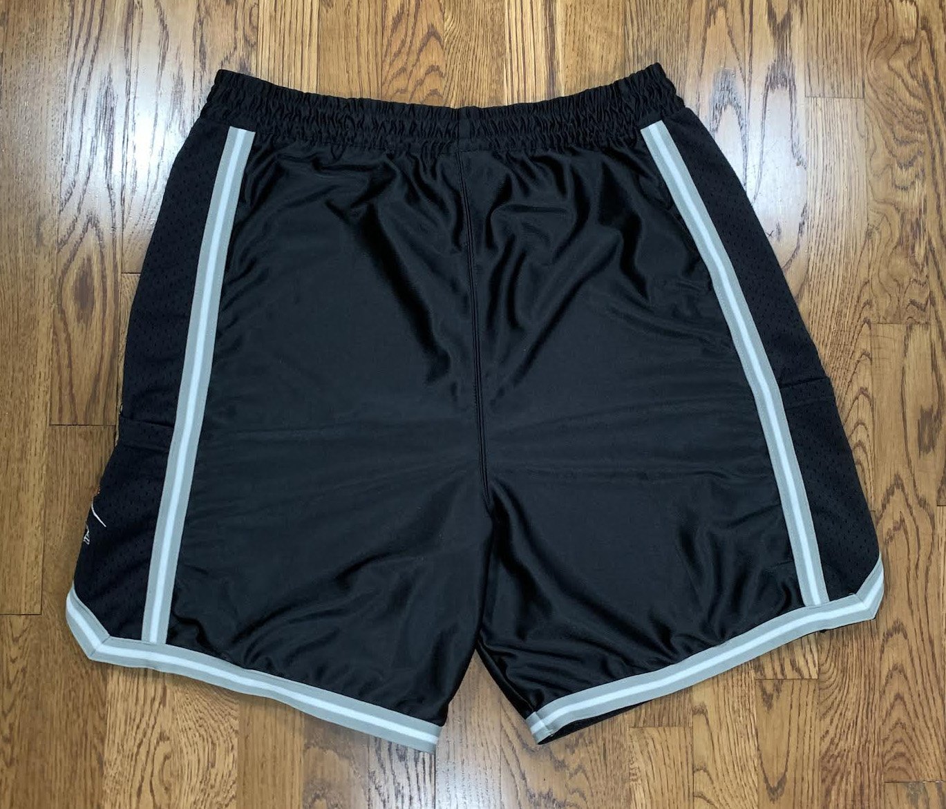 Vintage AND 1 Basketball Shorts (Size XL) — Roots