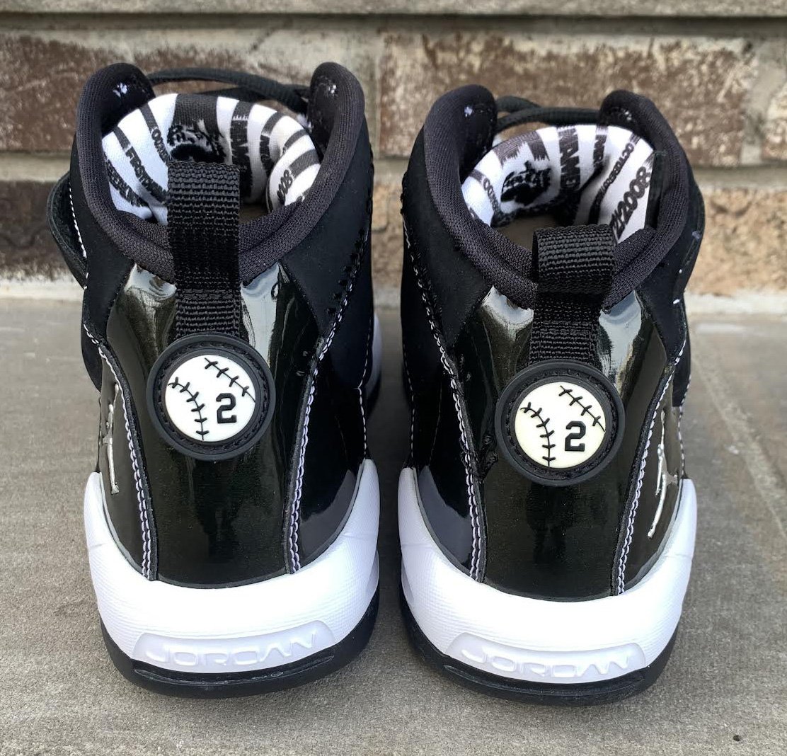 Jordan Jeter Throwback Black / Metallic Silver White (Size 9) DS — Roots