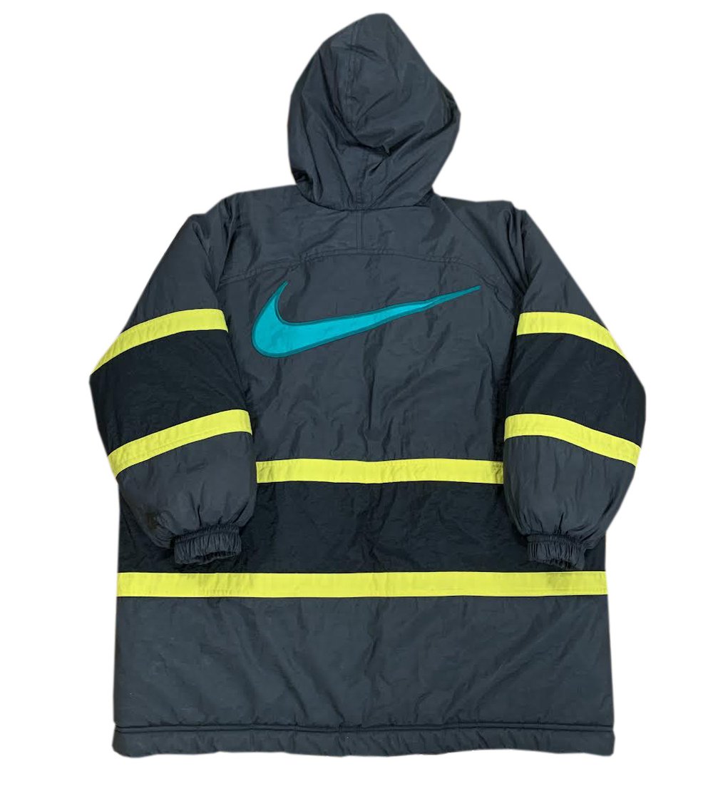 fles Schatting wetgeving Kids Vintage Nike Striped Winter Jacket (Size Kids M) — Roots