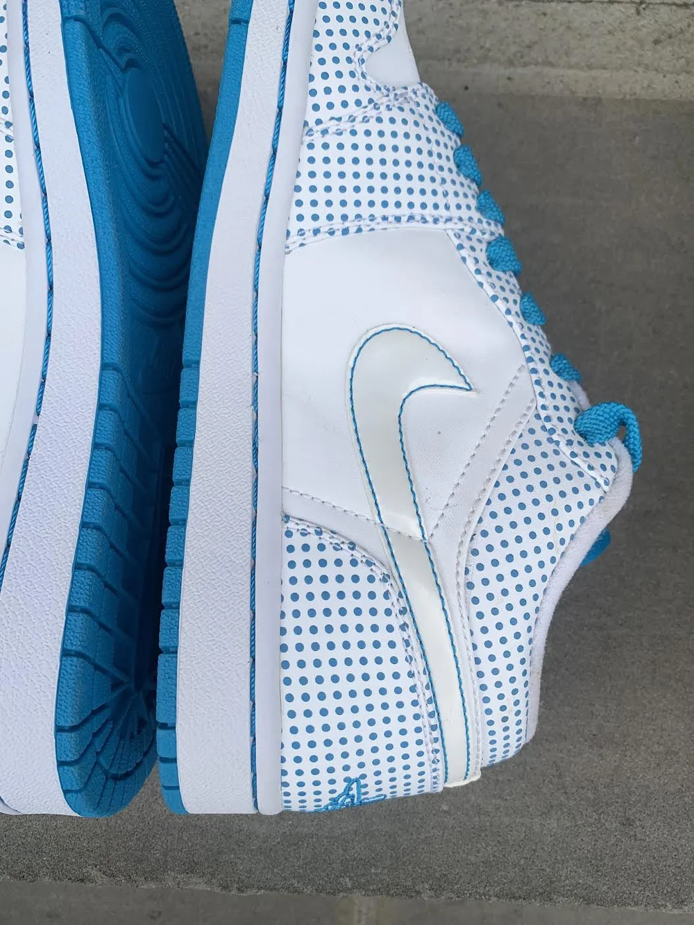 Air Jordan 1 Phat Low White/ Metallic Laser Blue (Size 8.5  display picture 1
