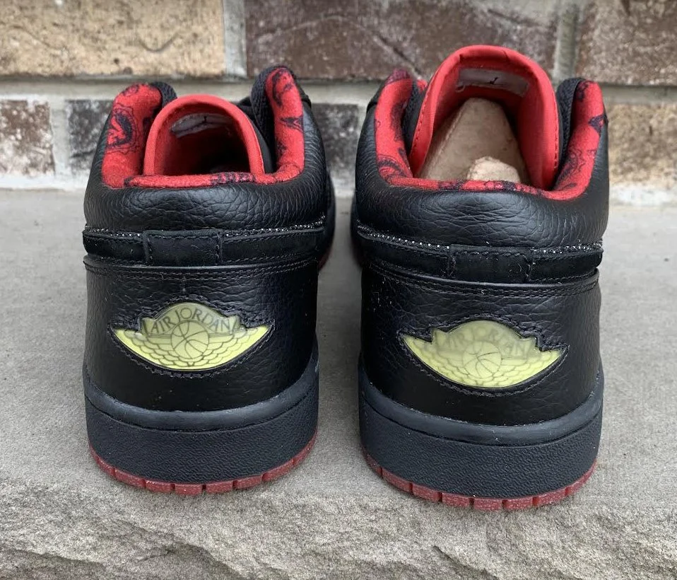 Air Jordan 1 Retro Low Black/ Metallic-Silver-Varsity Red  display picture 1