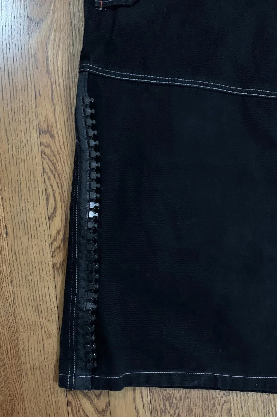 bottom zipper .jpg