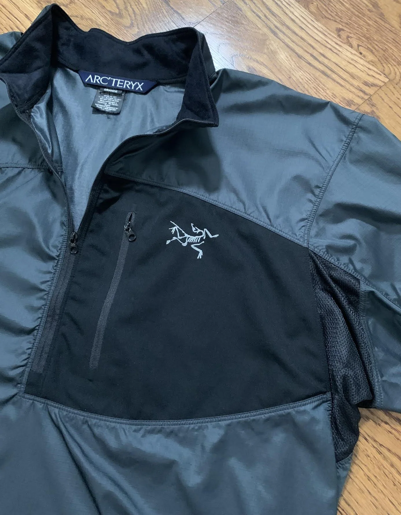 Arc'teryx bird close up.jpg