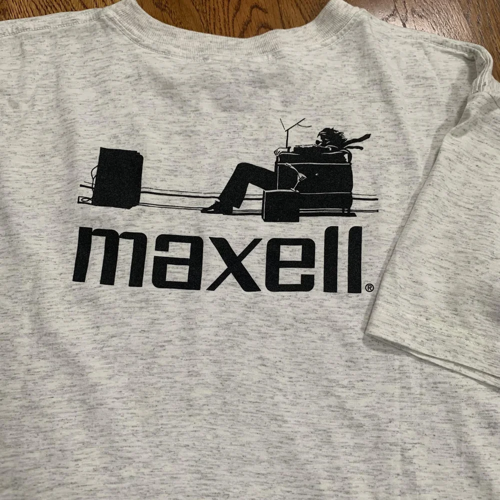 Vintage Maxell Broadcast Video Blown Away Logo T Shirt (Size XL 
