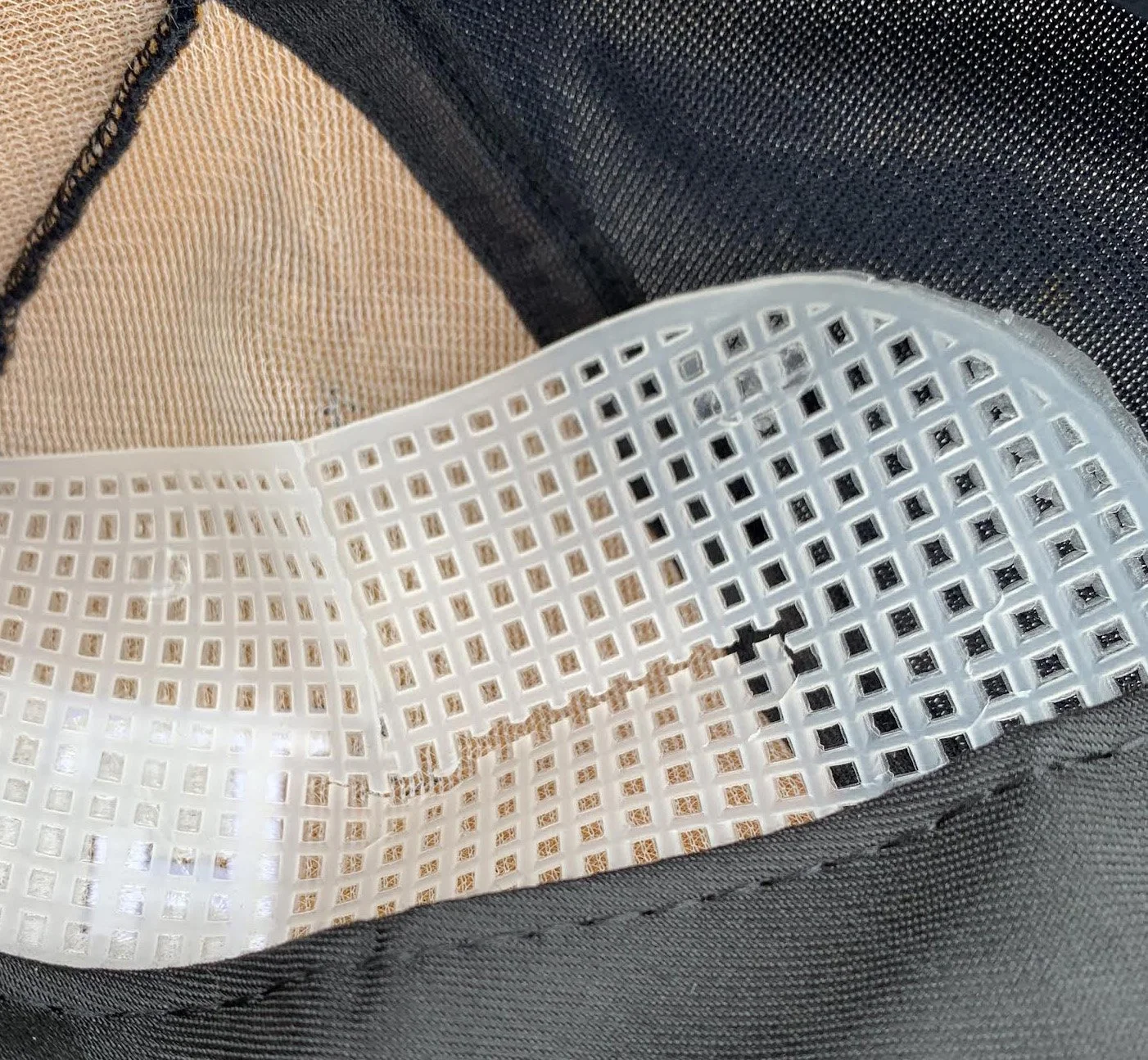 crack in lining .jpg