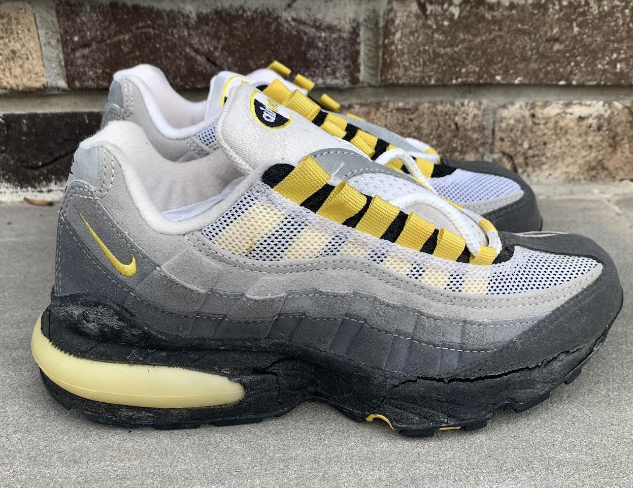 Vintage Kids Nike Air Max 95 SC Black / Yellow Streak (Size 3.5) DS  Unwearable — Roots