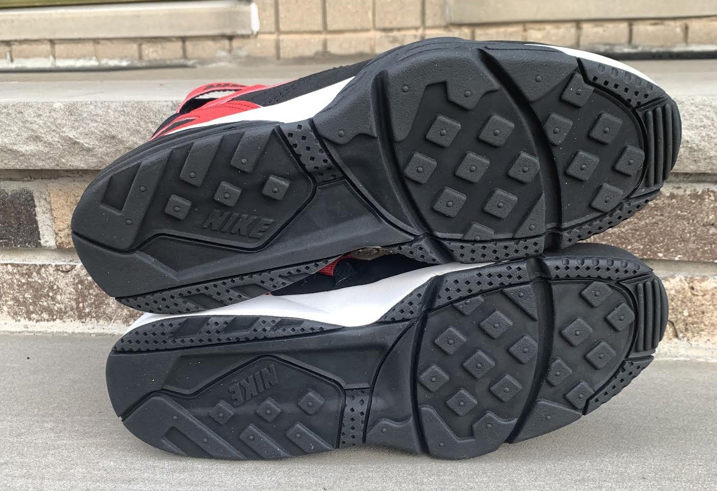 bottom of trainer 91 .jpg