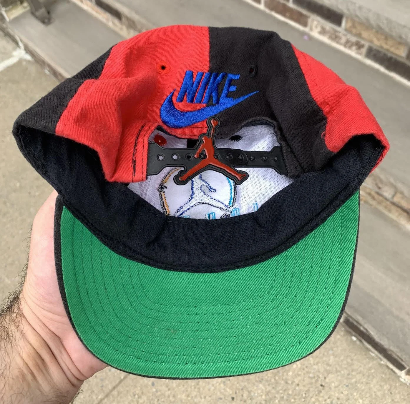 inside of nike hat .jpg