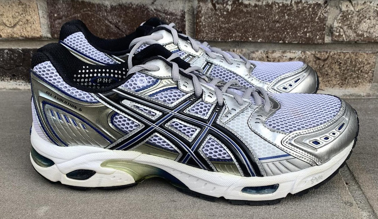 side of Asics 2.jpg
