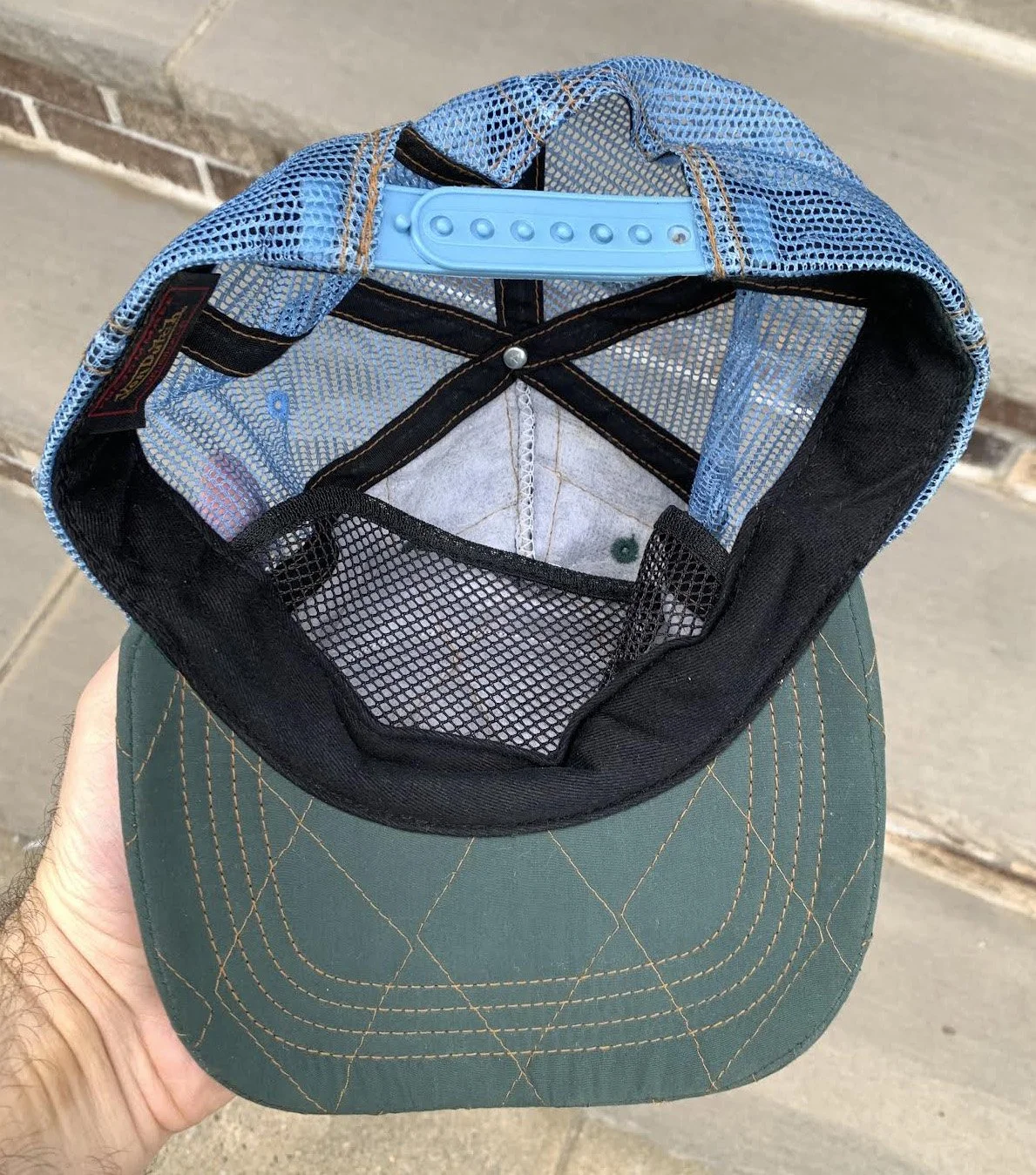 inside of Von Dutch .jpg