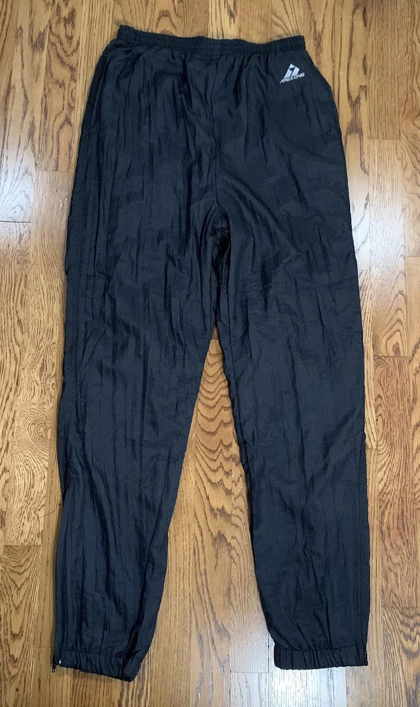 front of raiders pants .jpg