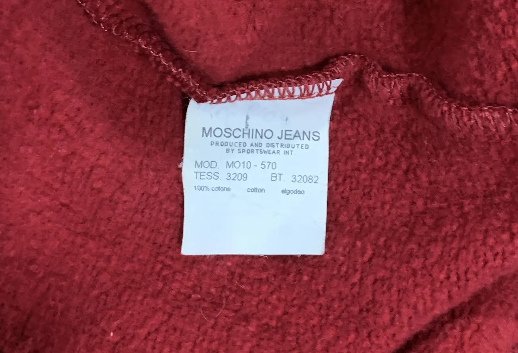 moschino jeans tag italy.jpg