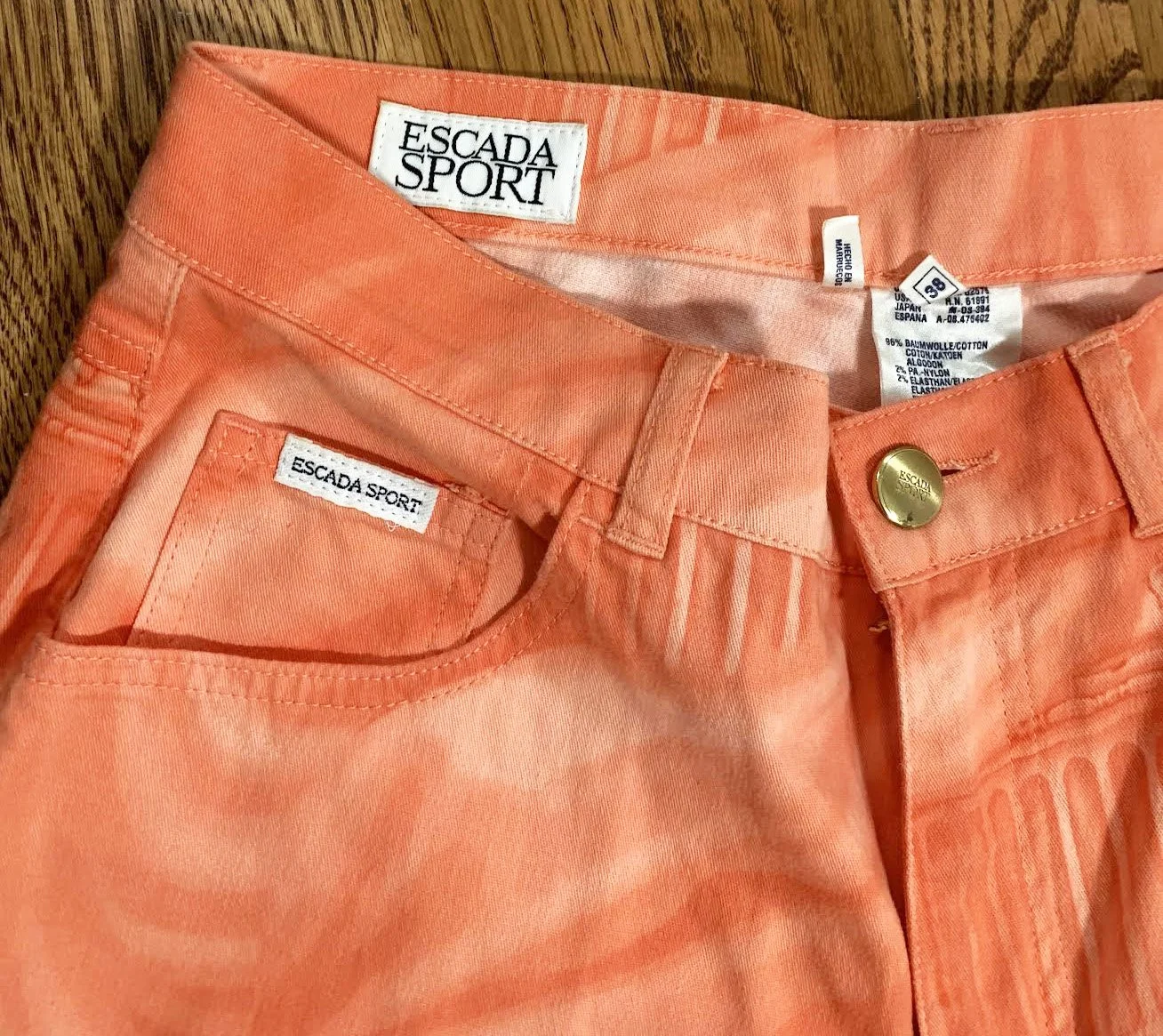 Escada sport tag.jpg