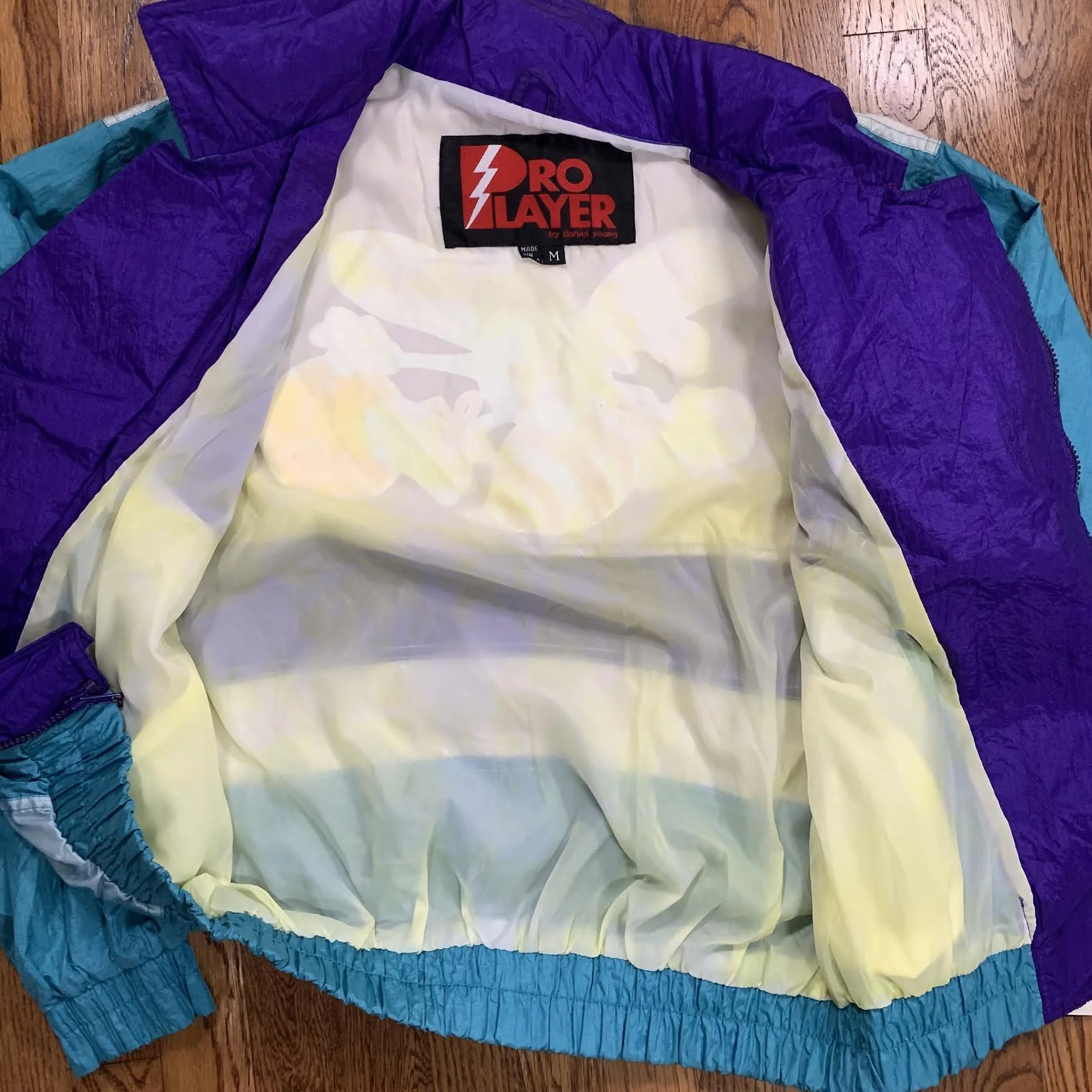 Yellowed lining .jpg