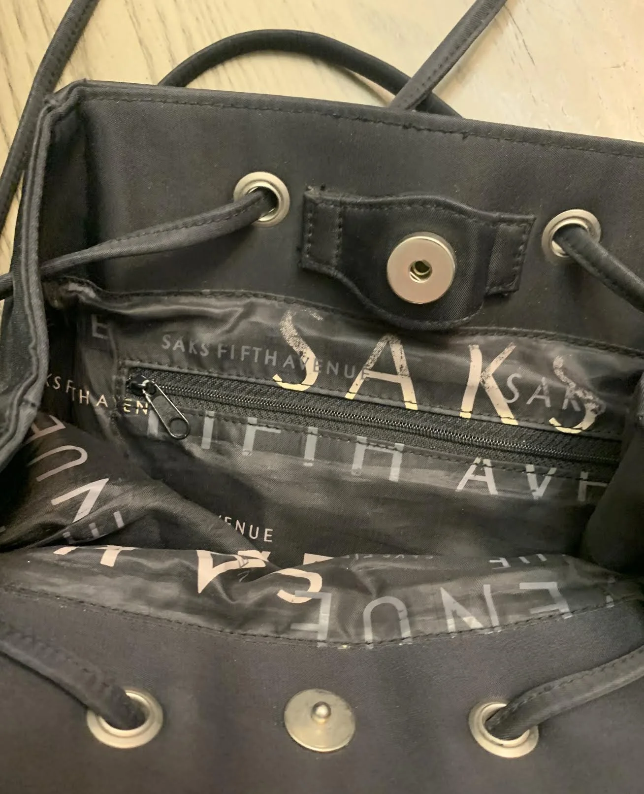 Saks lining .jpg