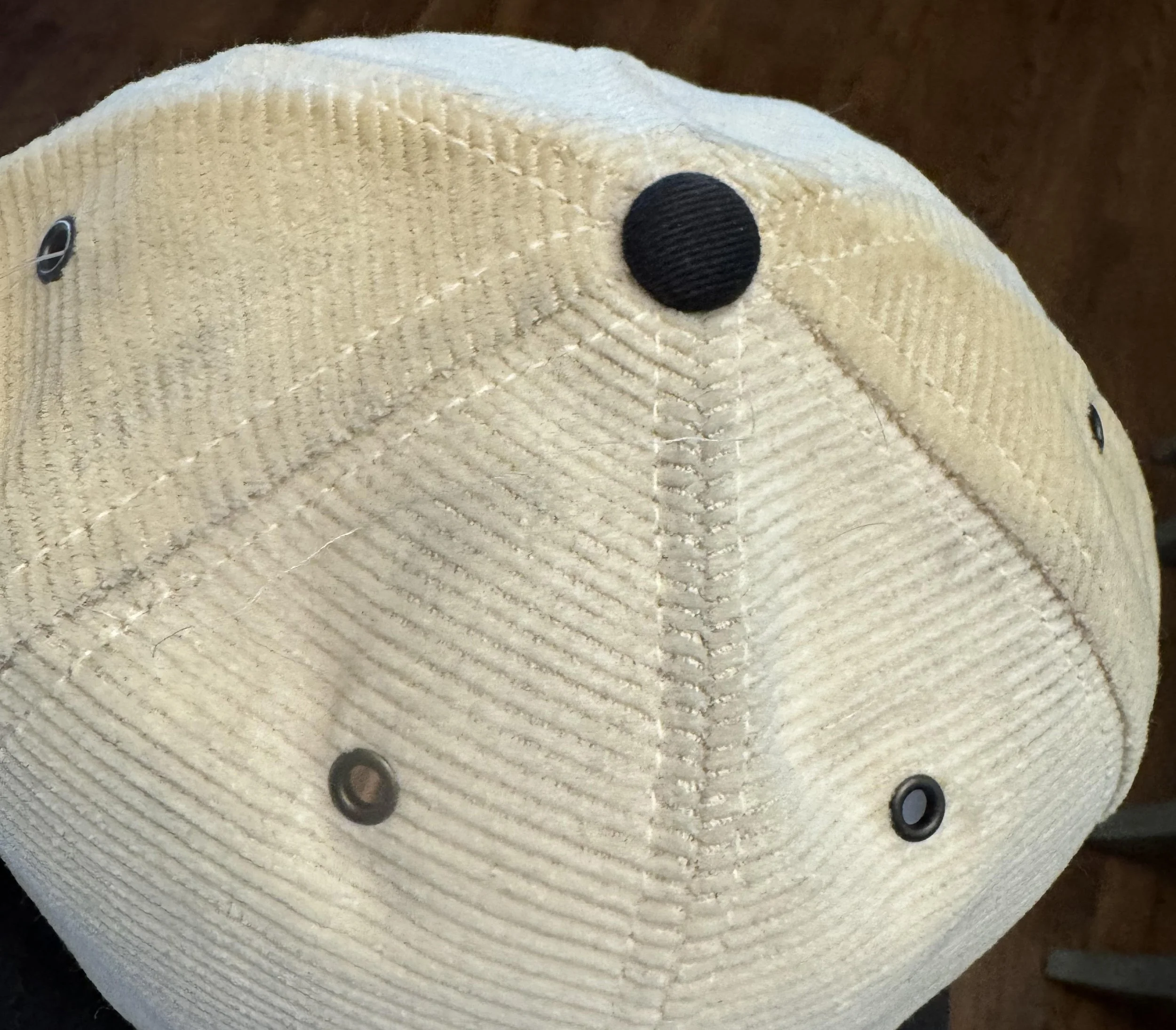 wear on top .jpg