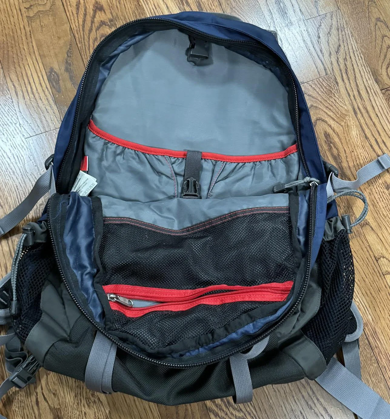 inside of TNF backpack .jpg