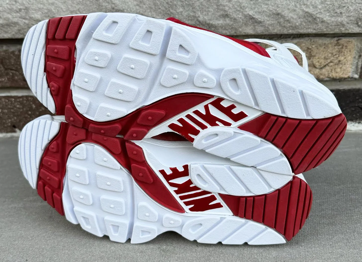 Top red huaraches with white sole Clearance