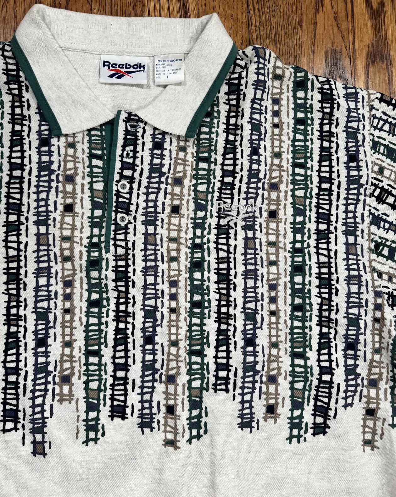 Reebok Logo on front .jpg