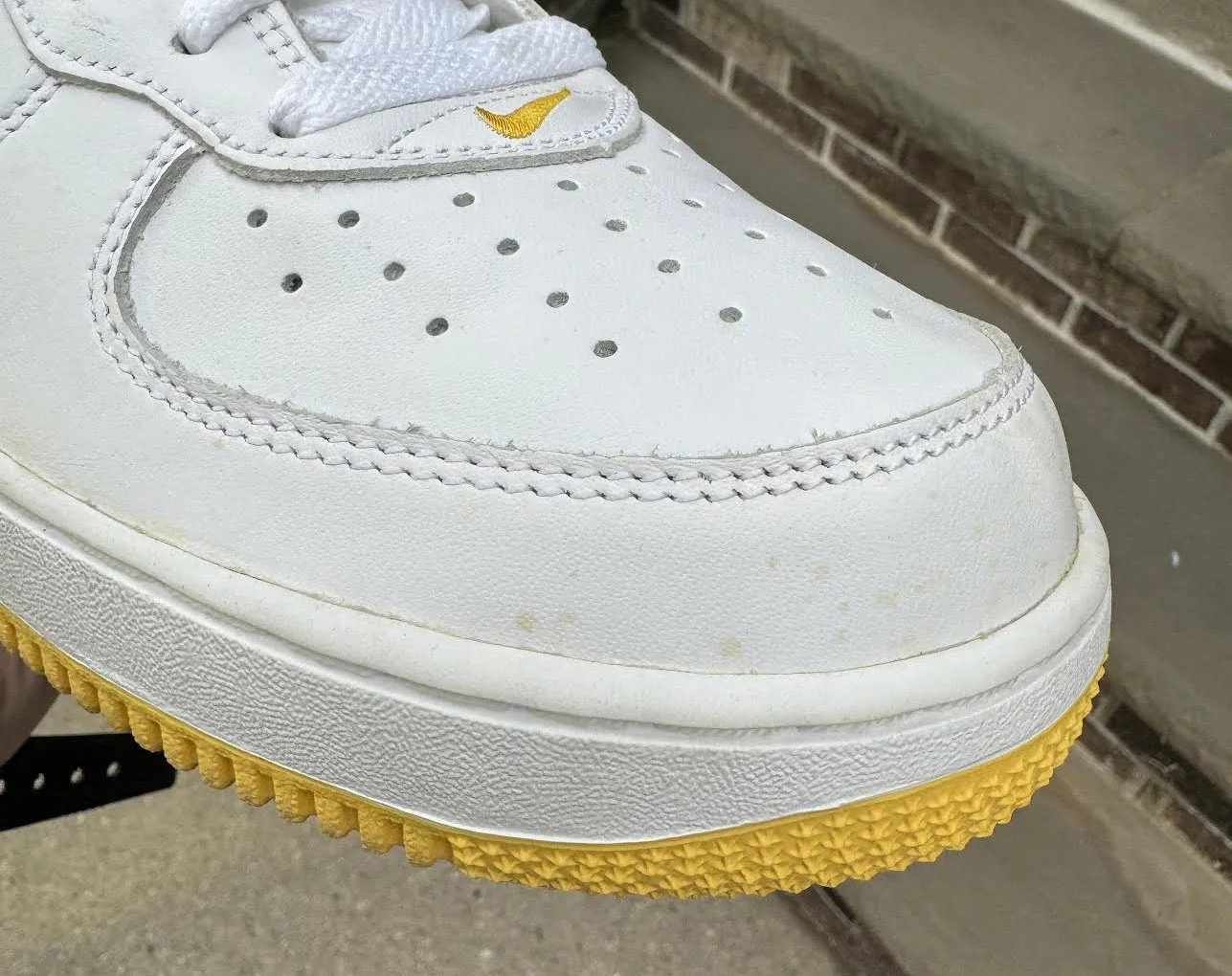 spots on toe box .jpg