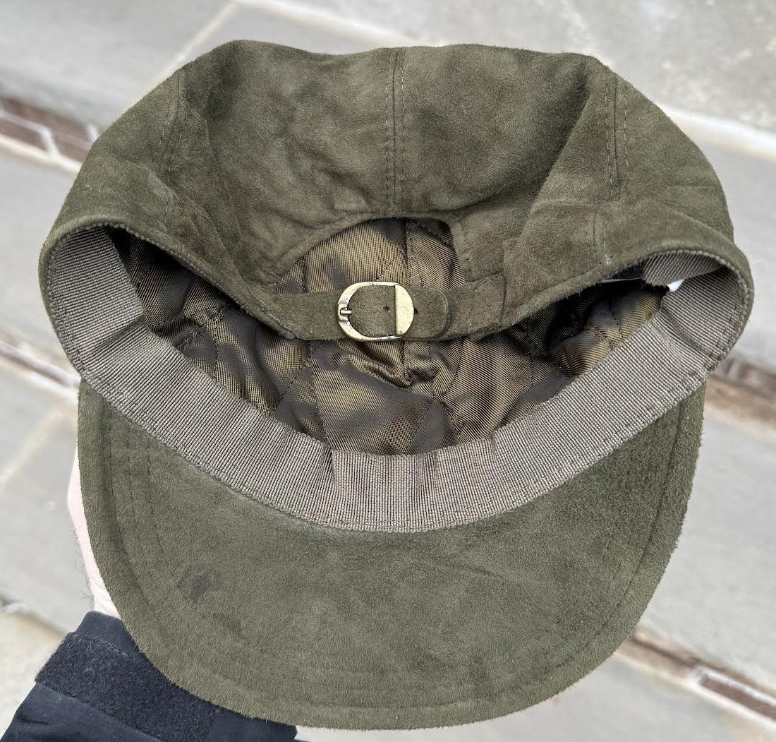 inside of Iceberg strapback .jpg