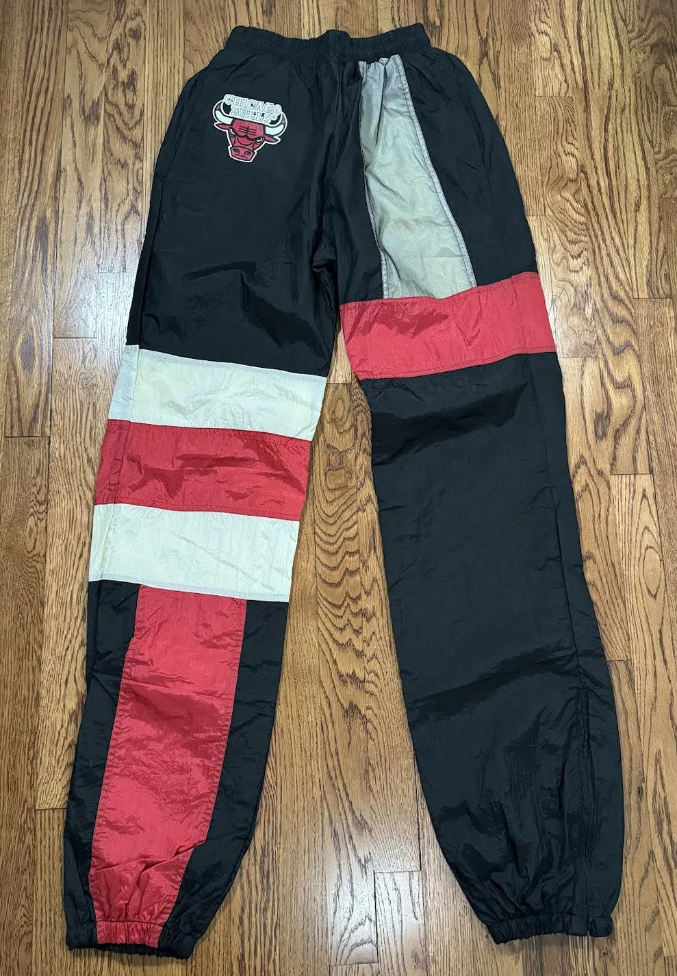 front of Bulls pants .jpg