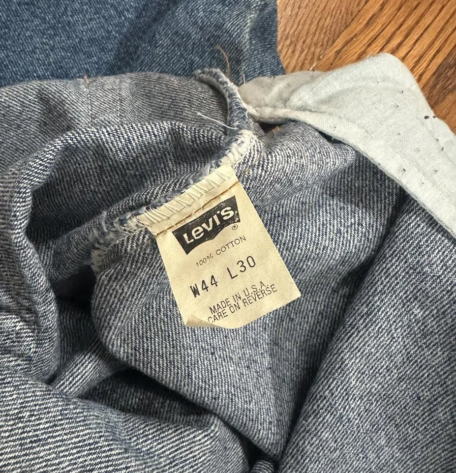 Levis tag .jpg