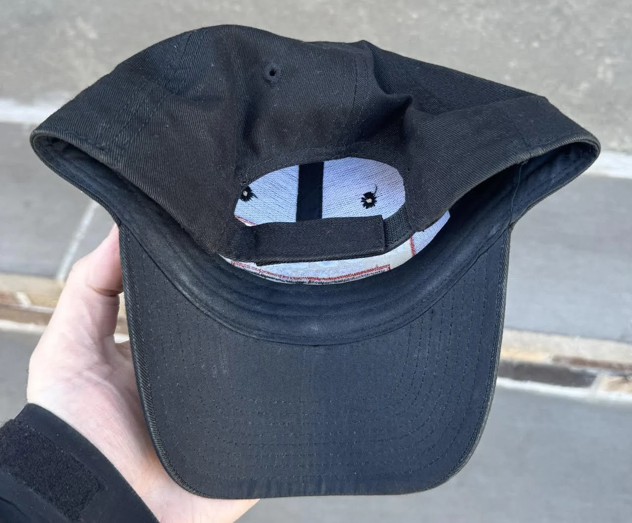 inside of Modells Strapback.jpg