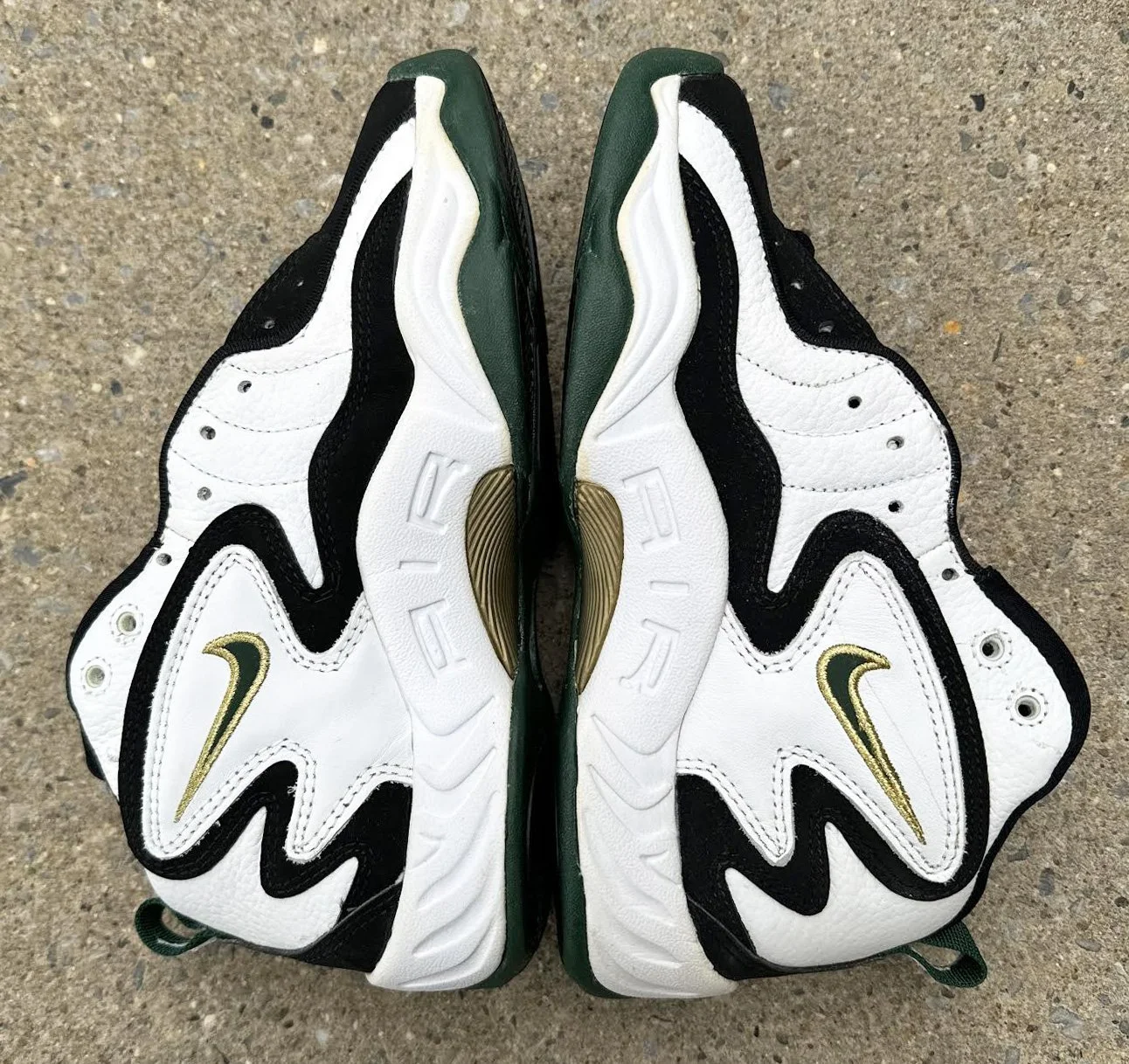 Side of Winged FLight Gold .jpg