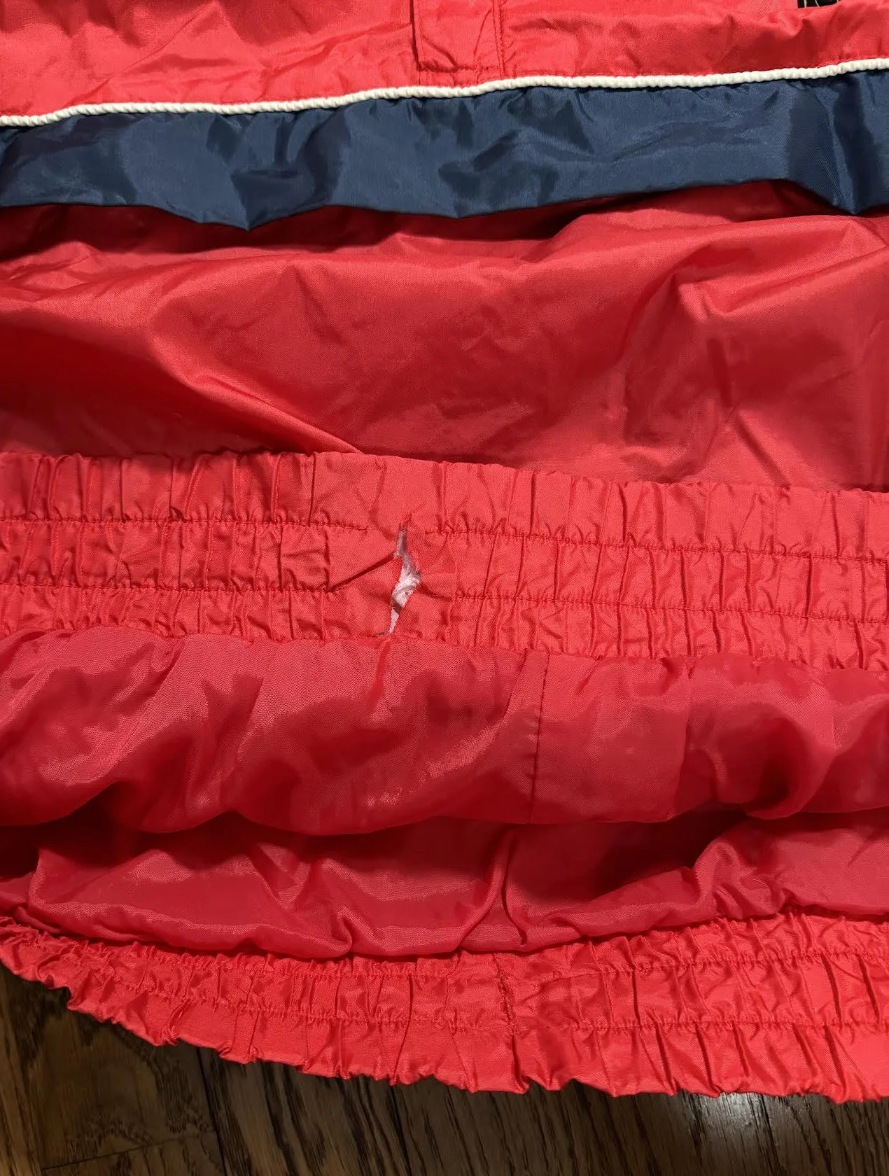 rip in inner lining .jpg