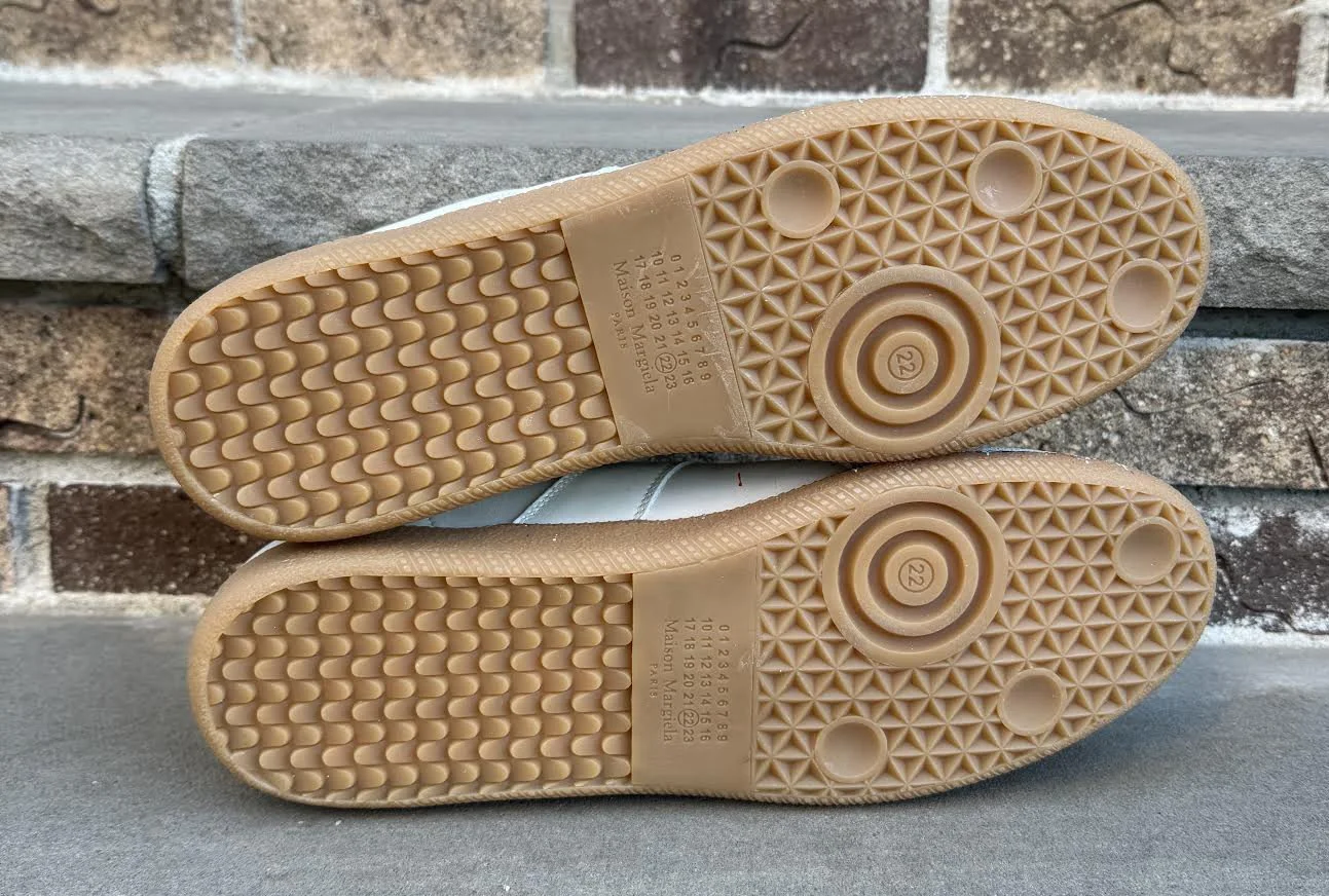 bottom of Splatter Replica .jpg