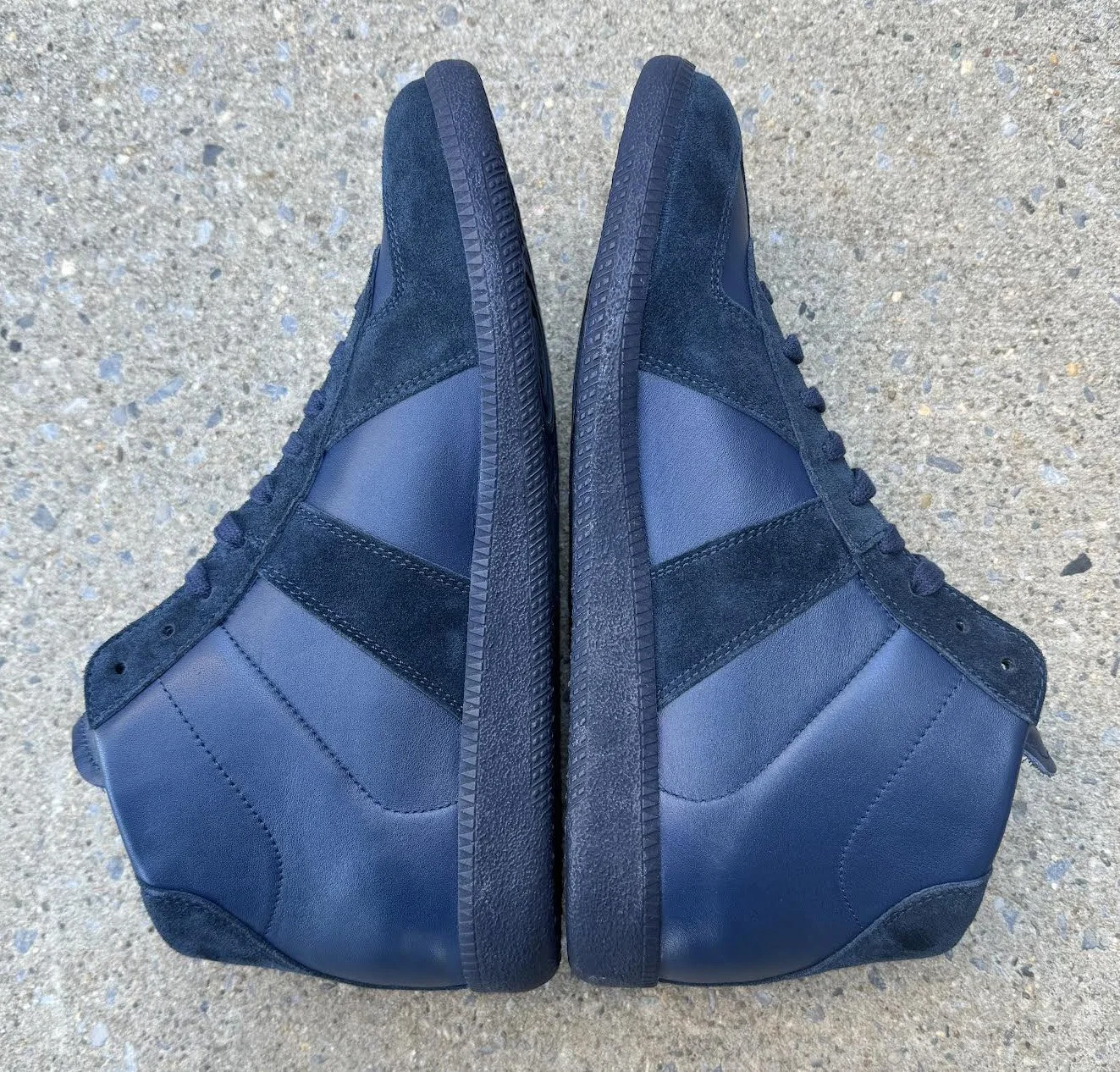 side of replica navy .jpg