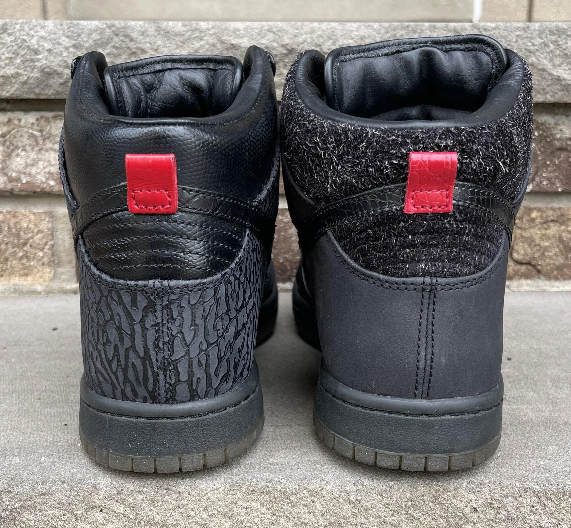 Back of Nike Dunk Hi Premium Mighty Crown .jpg