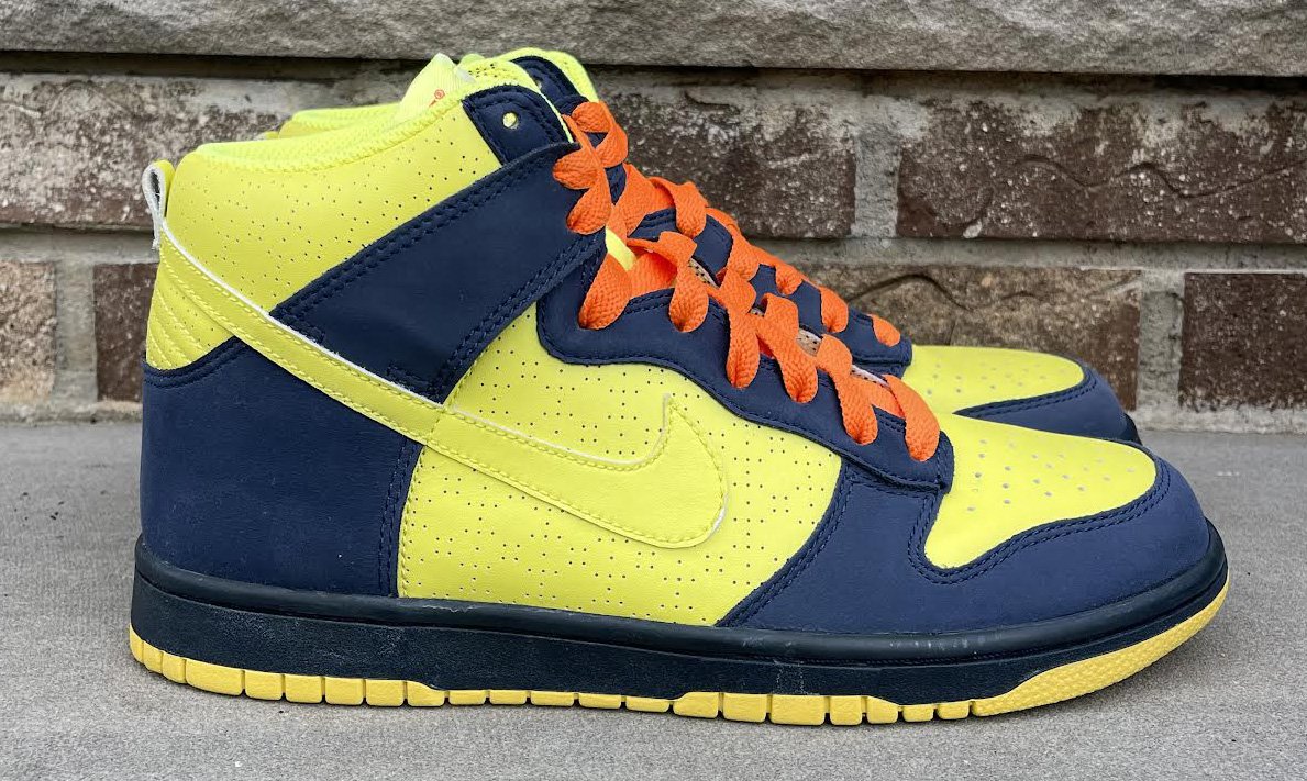 Side of Nike Dunk Yellow .jpg