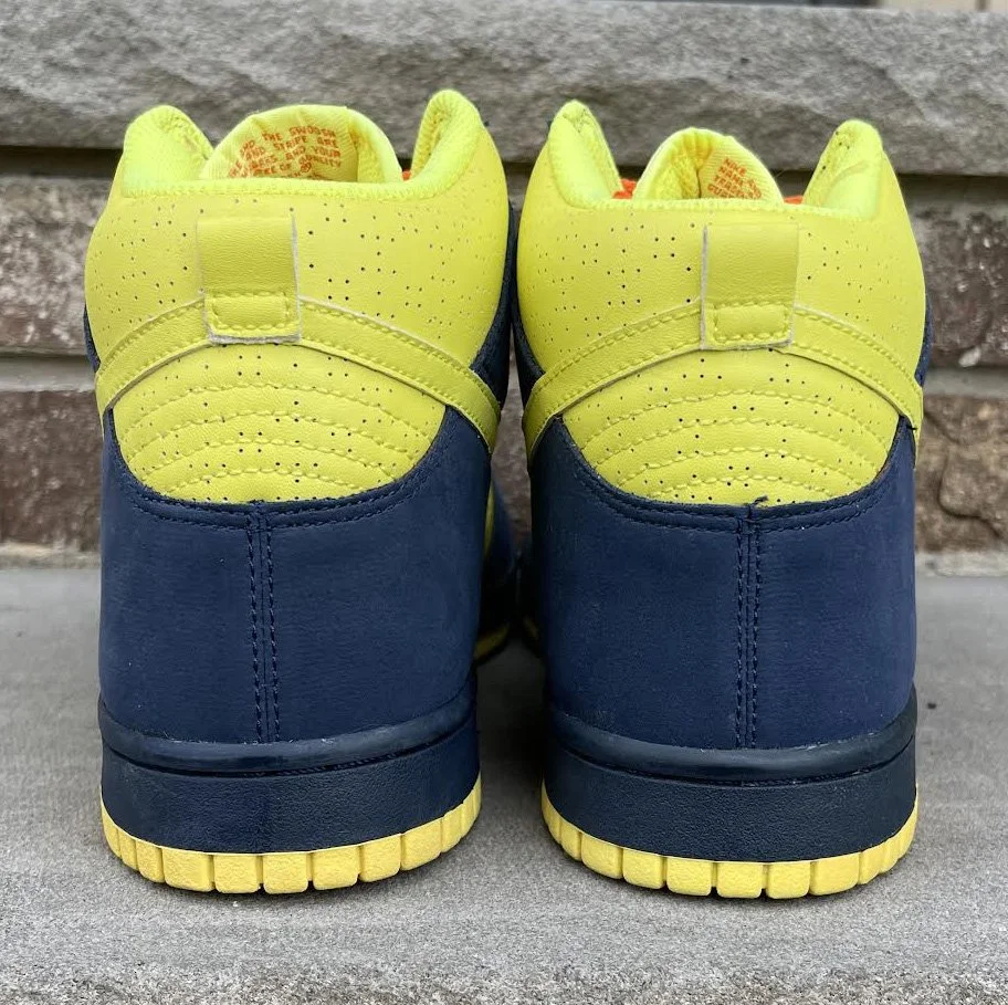 back of Nike Dunk Hi Maize .jpg